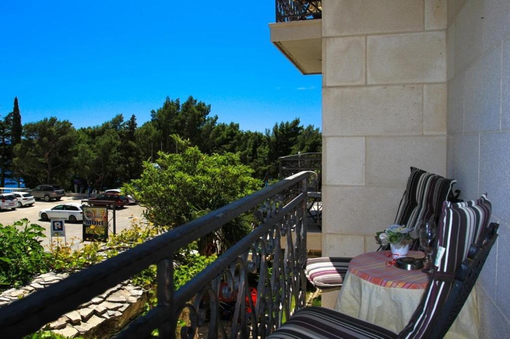 Apartments By The Sea Makarska - 15200 ภายนอก รูปภาพ