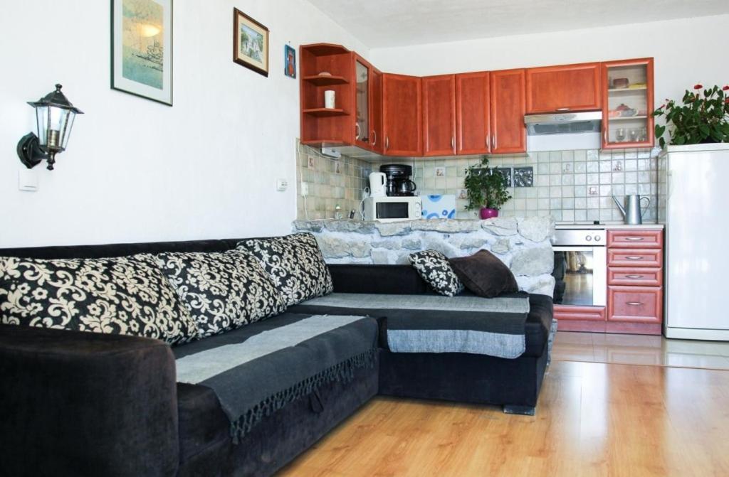 Apartments By The Sea Makarska - 15200 ภายนอก รูปภาพ