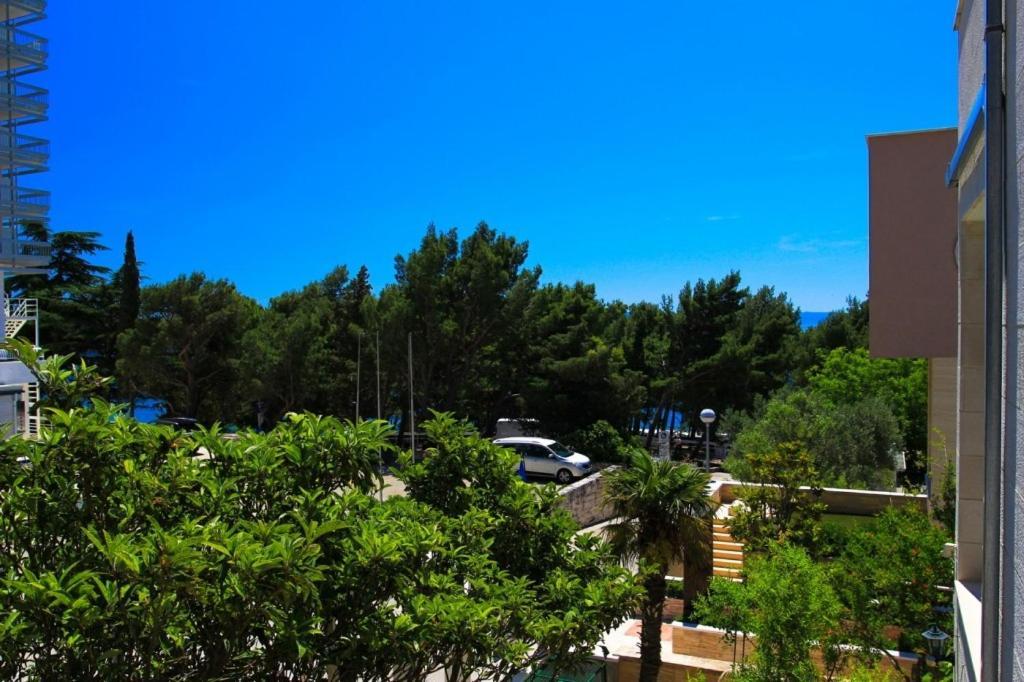 Apartments By The Sea Makarska - 15200 ภายนอก รูปภาพ